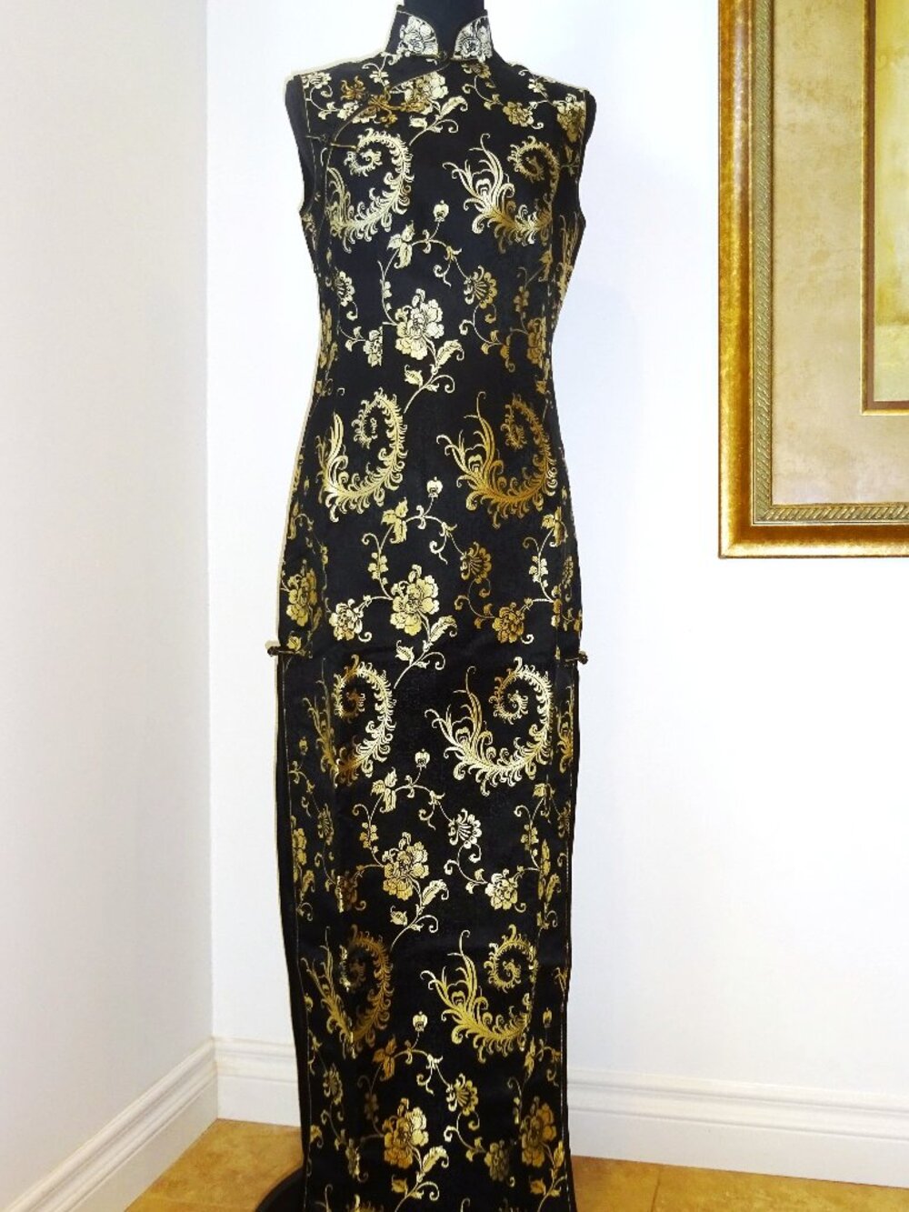 Shanghai Xu 100% Silk Qipao w Natching Clutch